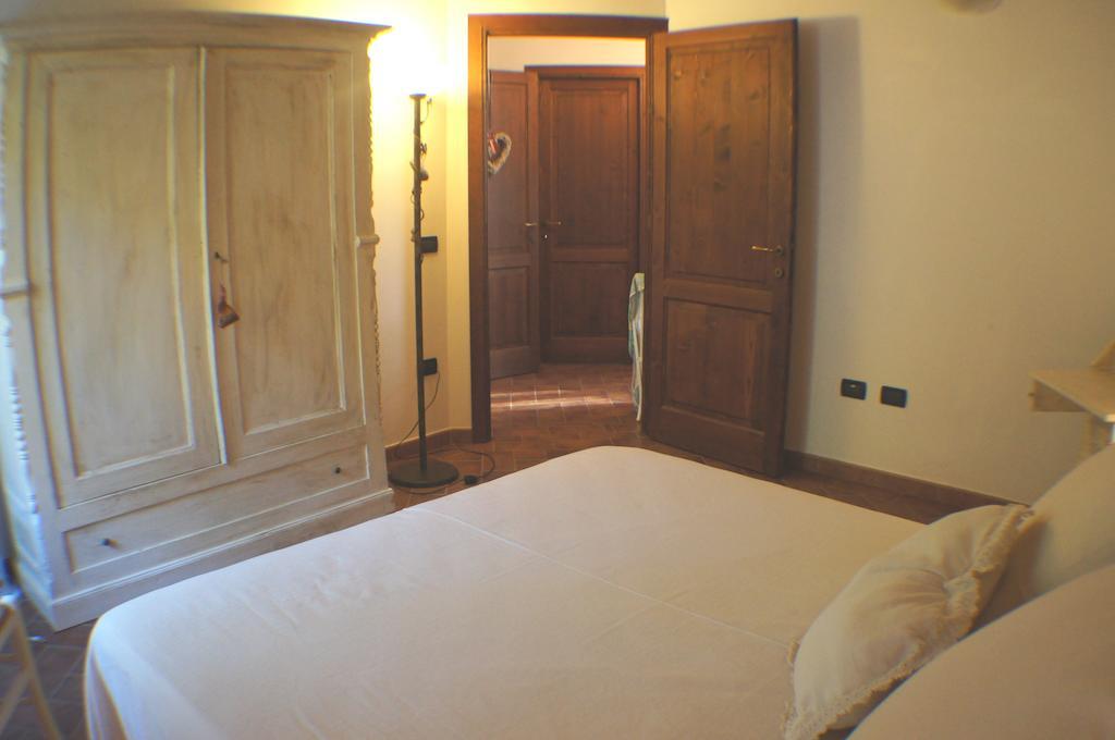 Il Casolare Val Di Mare Apartment Riparbella Cameră foto